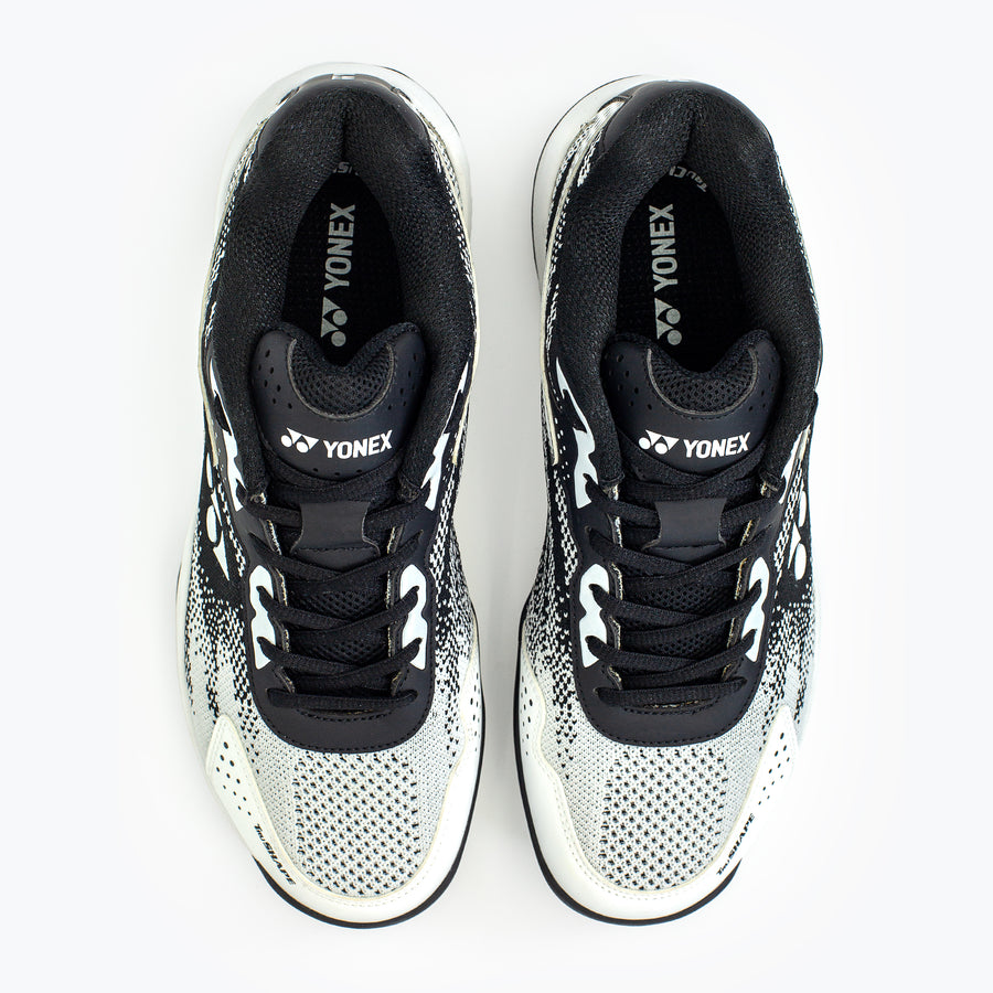 WHITE / BLACK